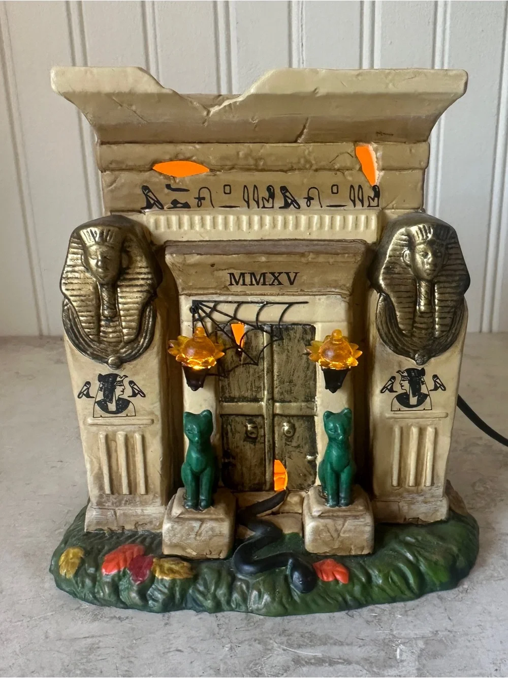 Department 56 Rest In Peace 2015 Crypt #4047591 Lit Halloween Village w Box EUC